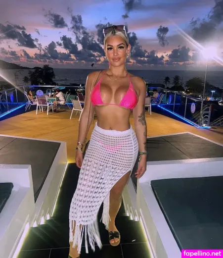 Holly Canning OnlyFans Thumbnail #zY9TqBBCMi