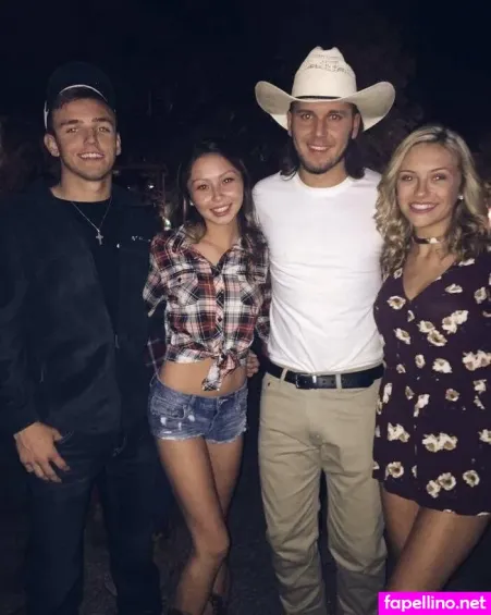 Holly Cloar OnlyFans Thumbnail #3v55HMyK1l