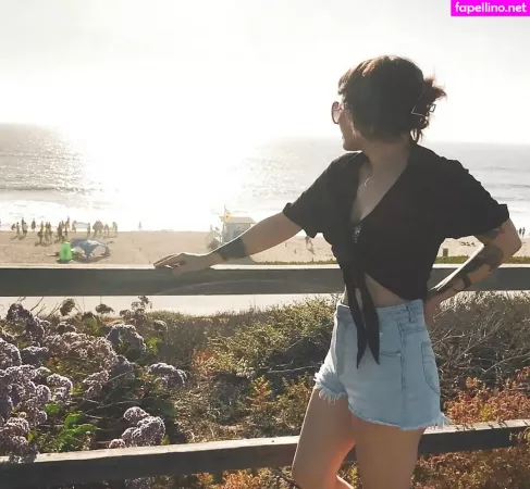 Holly Conrad OnlyFans Thumbnail #I1eo5kVsdl