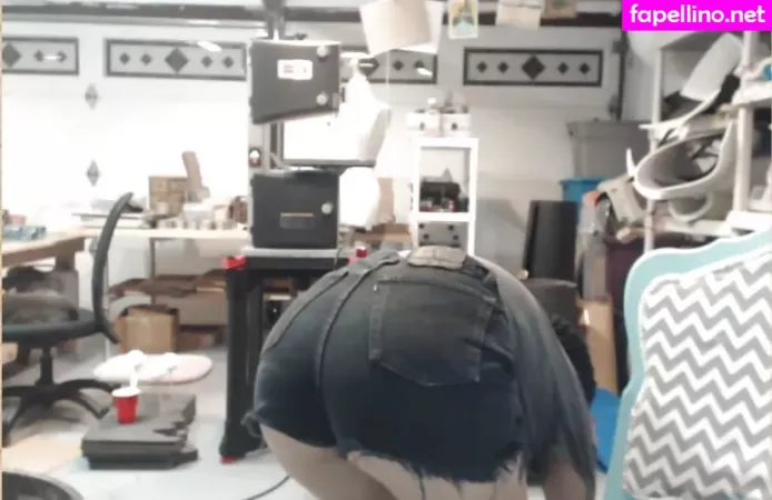 Holly Conrad OnlyFans Thumbnail #J4kLEcI80D