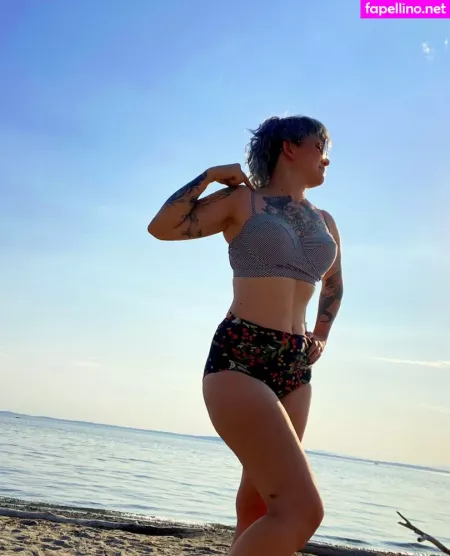 Holly Conrad OnlyFans Thumbnail #TnzXlmENmH