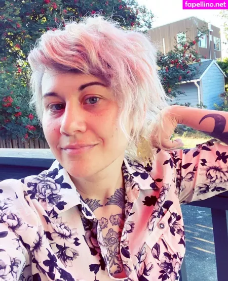 Holly Conrad OnlyFans Thumbnail #lpTFtPWFBt