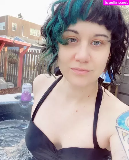 Holly Conrad OnlyFans Thumbnail #w8tVkToSpW