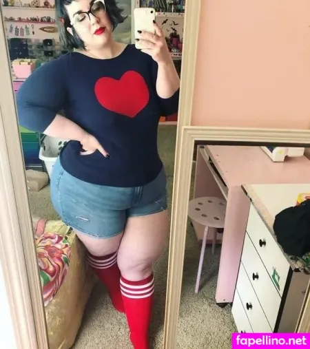 Holly Daniels OnlyFans Thumbnail #nlxtWGw9MP