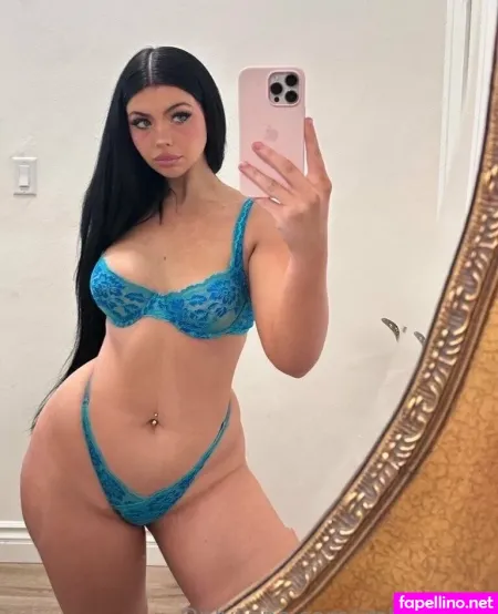 Holly Day 1 OnlyFans Thumbnail #mBrBdoaOjB