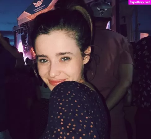 Holly Earl OnlyFans Thumbnail #HSJOAhxOqb