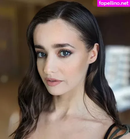 Holly Earl OnlyFans Thumbnail #SoVJPU8hZ8