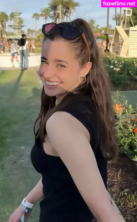 Holly Earl OnlyFans Thumbnail #ZifwOLD80J