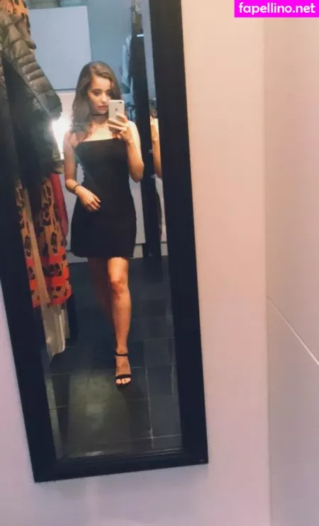 Holly Earl OnlyFans Thumbnail #fUaZ4cfdft