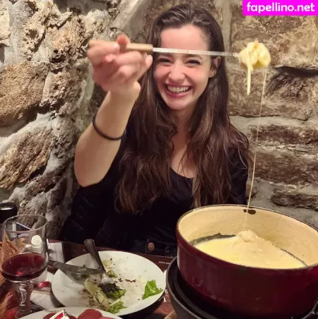 Holly Earl OnlyFans Thumbnail #rpIk9tWqmW