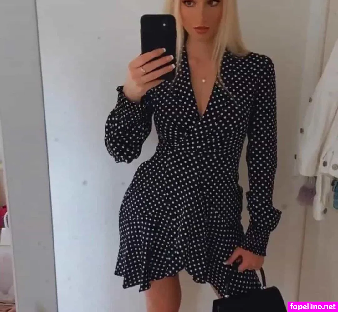 hollyflintham Nude Leaked OnlyFans Photo #5uT352GWsn