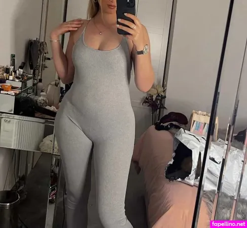 Holly Flintham OnlyFans Thumbnail #JhAiiH5izl