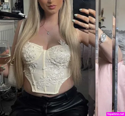 Holly Flintham OnlyFans Thumbnail #kOzEeut2PD