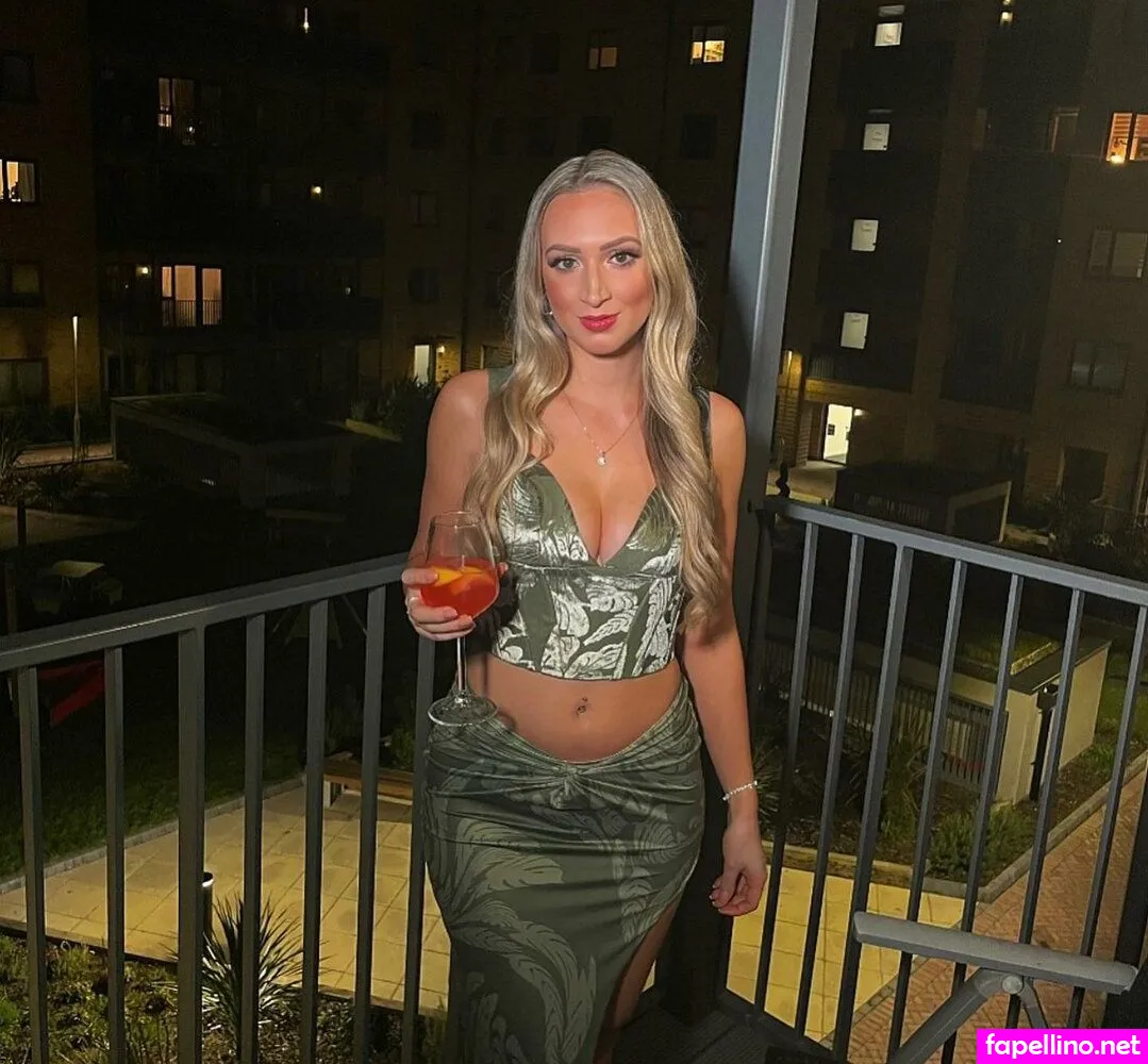 hollyflintham Nude Leaked OnlyFans Photo #lLaNiFs8Lb