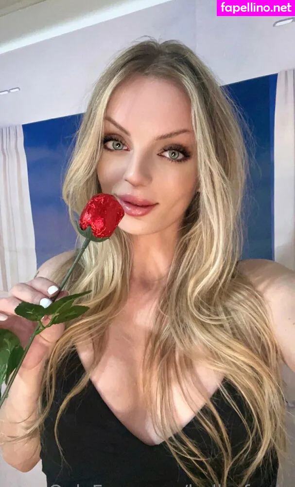 holly_fordx Nude Leaked OnlyFans Photo #7WXD3k7gdY