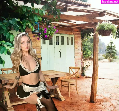 Holly Fordx OnlyFans Thumbnail #VTMz3SHctm