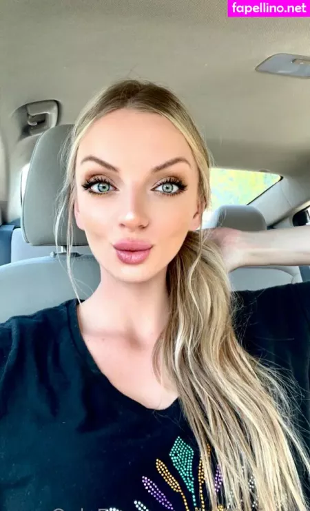 Holly Fordx OnlyFans Thumbnail #o1AoG7TA9b