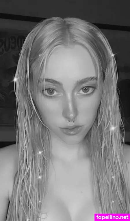 Holly Halen OnlyFans Thumbnail #bEmRKmvgjd