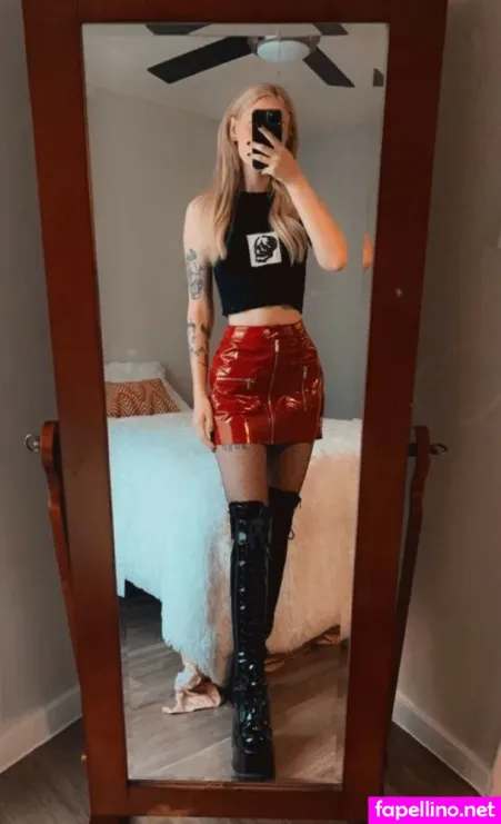 Holly Halen Main Profile Photo