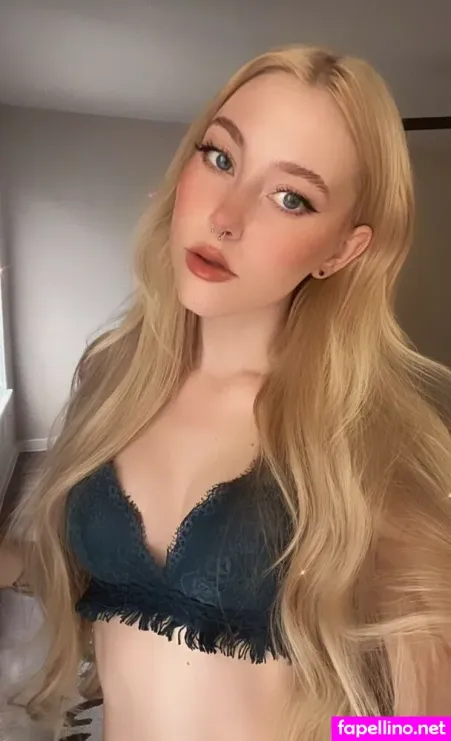 Holly Halen OnlyFans Thumbnail #jBnk9fyV7Z