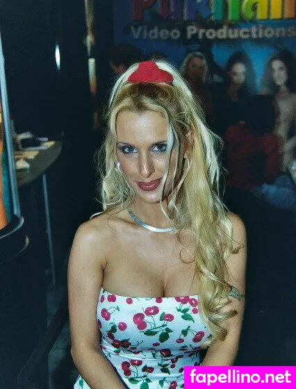 hollyhalston, hollyhalston_official Nude Leaked OnlyFans Photo #jIPdiFFbfG