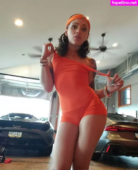 Holly Hendrix OnlyFans Thumbnail #flbUc8MLpx