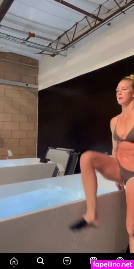 Holly Holm OnlyFans Thumbnail #0upLJ9THiX