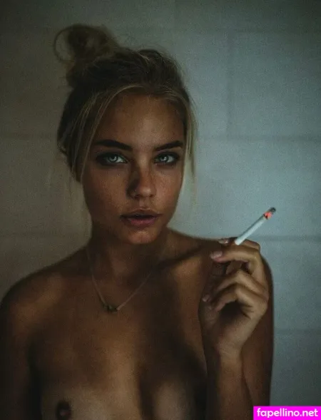 Holly Horne OnlyFans Thumbnail #D6FehdEjf1