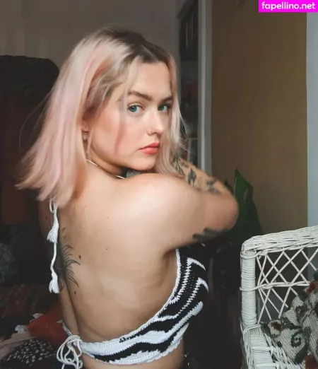 Holly Indigo OnlyFans Thumbnail #w2VNZhCRMH