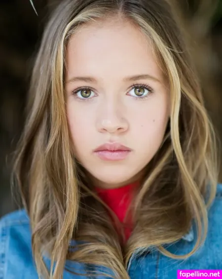 Holly J Barrett OnlyFans Thumbnail #Y35uASTfN3