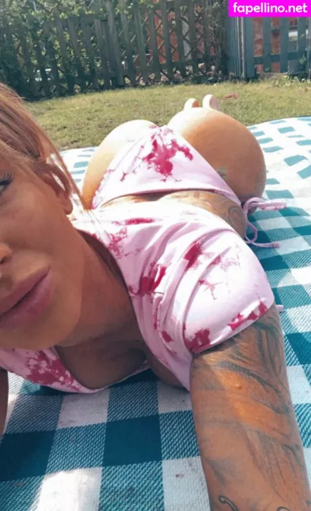 Holly J Genevieve OnlyFans Thumbnail #mfyeWr5KZv