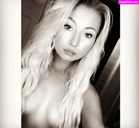 Holly Jo Ballard OnlyFans Thumbnail #EWkaNIqaQu