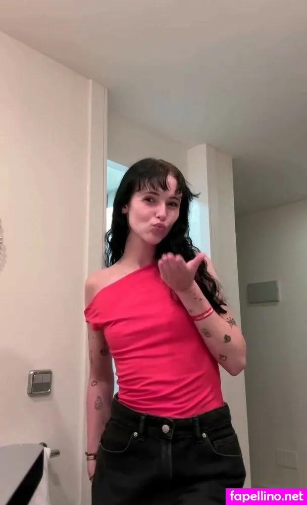 holly.laing Nude Leaked OnlyFans Photo #KIzntKN1n1
