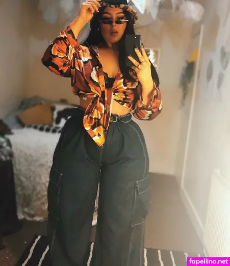 Holly Marston OnlyFans Thumbnail #ROKhwTtTKL