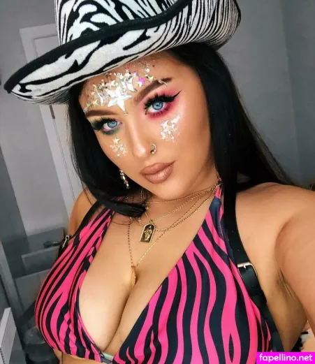 Holly Marston OnlyFans Thumbnail #kVKwgvGLQ1