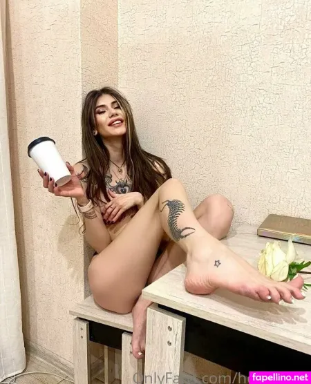 Holly Mur OnlyFans Thumbnail #NZSYYT7U0L