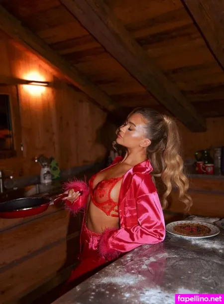 Holly Pedlar OnlyFans Thumbnail #iykzRq6bLW