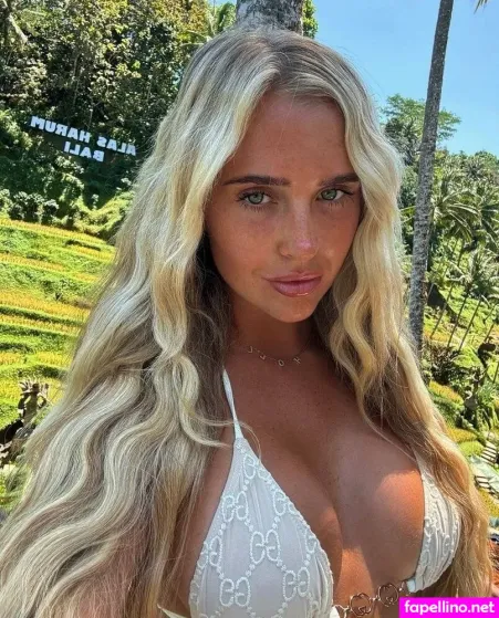 Holly Robinson 2 OnlyFans Thumbnail #YexRhhzskD