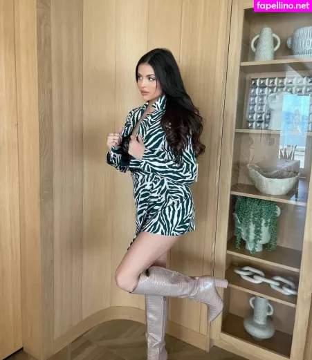 Holly Scarfone OnlyFans Thumbnail #DKFEgcB9jm