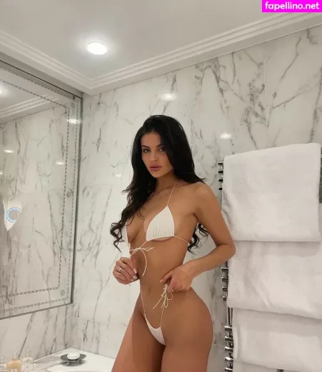 Holly Scarfone OnlyFans Thumbnail #pqqePDPrR6