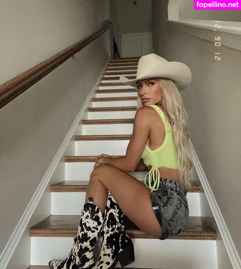 holly_stocks_, hollystarkk Nude Leaked OnlyFans Photo #Y2L6szn43d