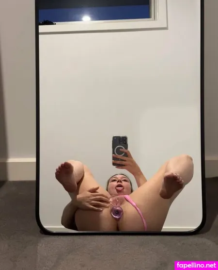 Holly Swallows OnlyFans Thumbnail #DmXUrc7fEr