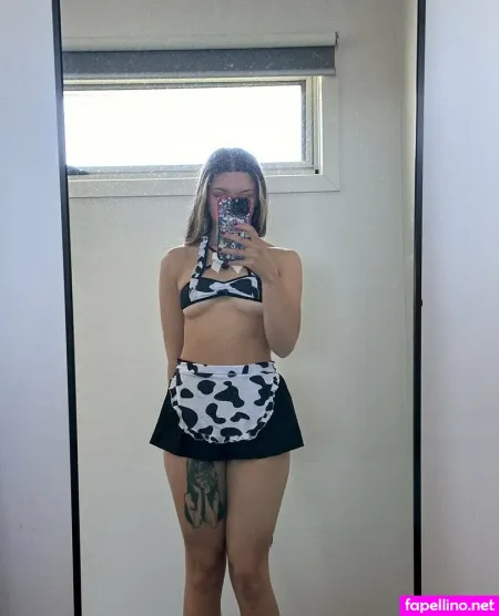 Holly Swallows OnlyFans Thumbnail #U89mV5bAAc