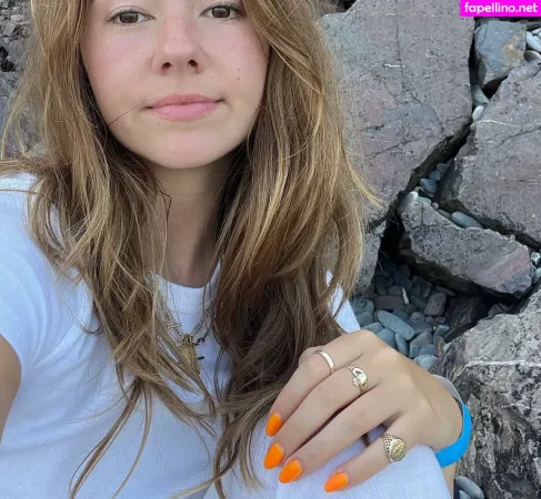 Holly Taylor OnlyFans Thumbnail #E6ZVU4WIll