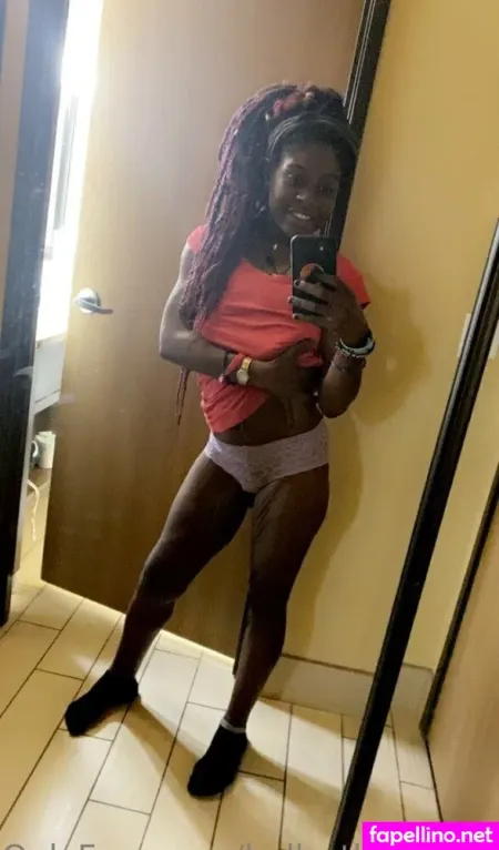 Holly Thedancer OnlyFans Thumbnail #T1q2oOM6yo