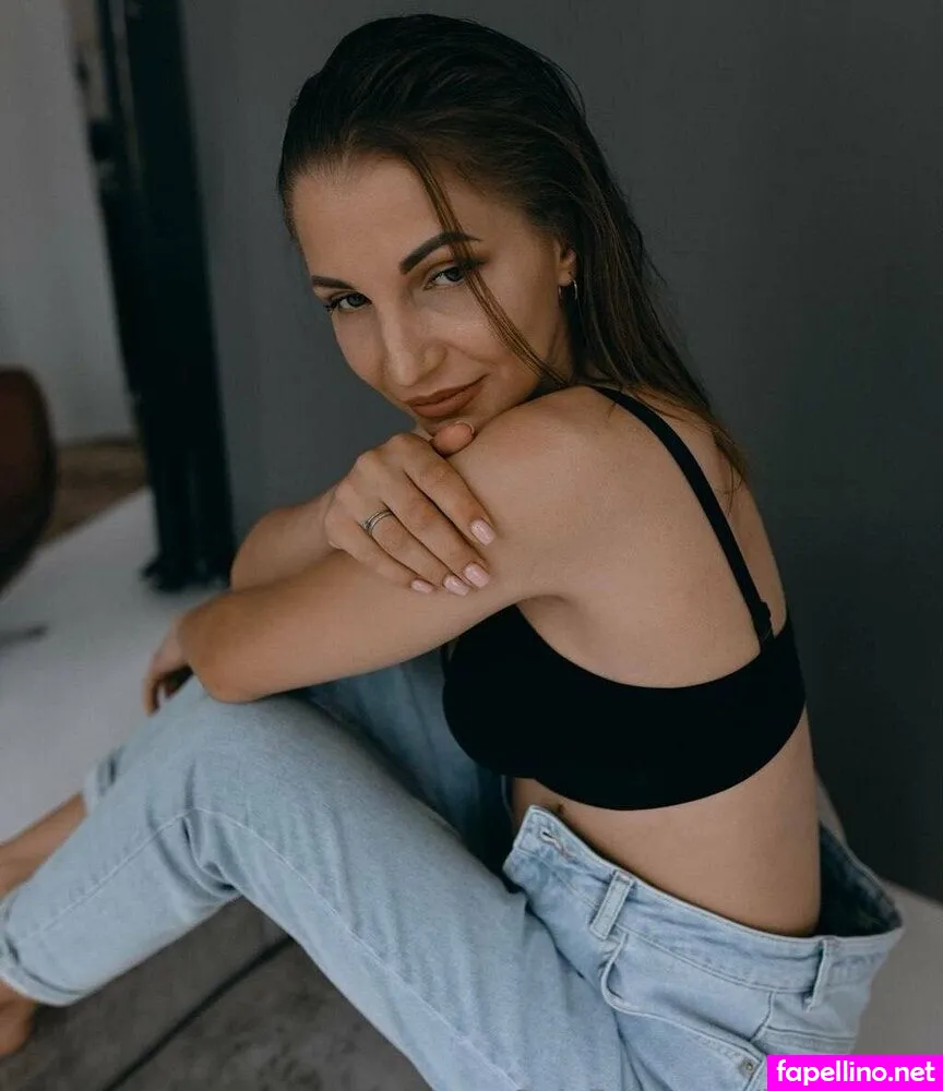 holly_wife Nude Leaked OnlyFans Photo #10zAXKDvLz