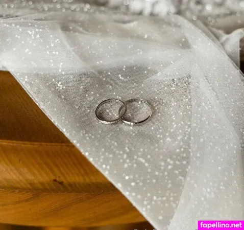 Holly Wife OnlyFans Thumbnail #FkcjoDaTdO