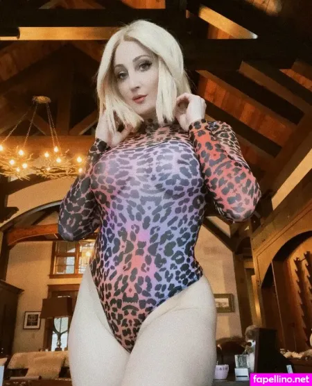 Holly Wolf 34 OnlyFans Thumbnail #lfIVTyhTPB