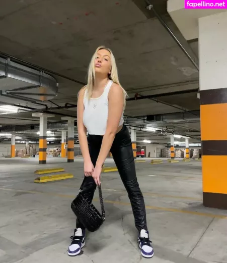 Holly Youpa OnlyFans Thumbnail #f0aDkVGkT4