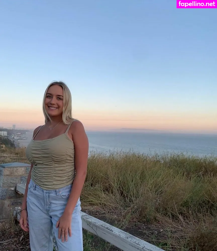 holly73103471, hollyyoupa Nude Leaked OnlyFans Photo #hyhVfa1cGx